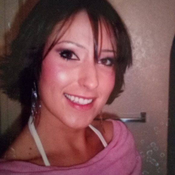 Meet your Posher, Rachel - Picture 1 of 2